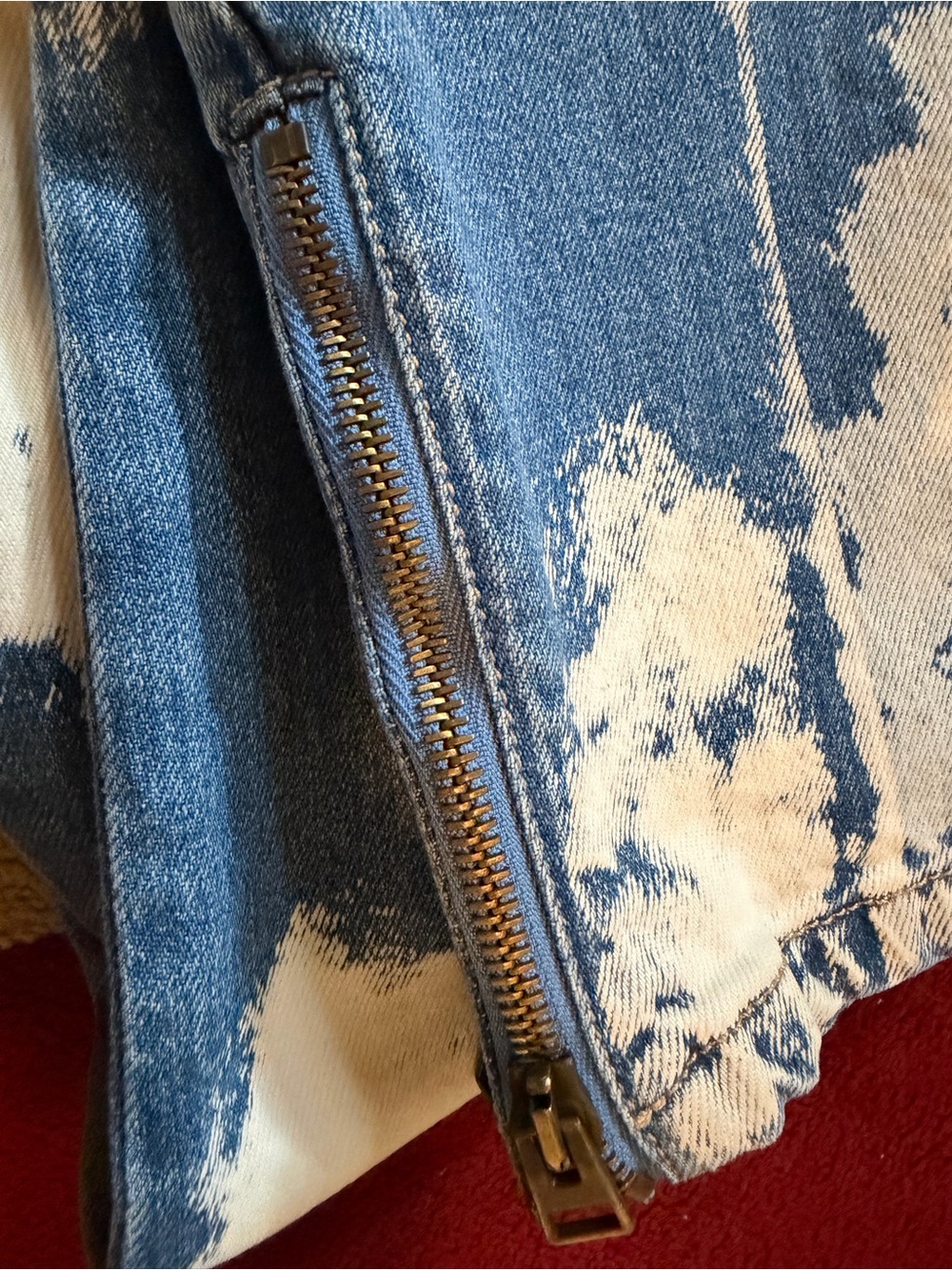 Tom Ford Tie Dye Bleached Blue Skinny Leg Denim Jeans with Branded Label 30 - Picture 4 of 10